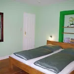 Apartment Ferien-wohnung Am Menzer-park