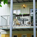 Ferien-wohnung Am Menzer-park Apartment