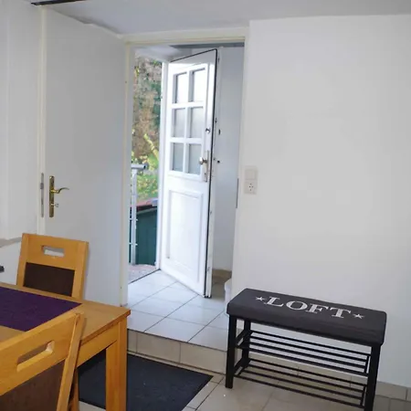 Ferien-wohnung Am Menzer-park Apartmán Neckargemünd