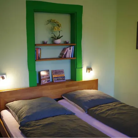 Ferien-wohnung Am Menzer-park Neckargemünd