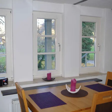 Ferien-wohnung Am Menzer-park * Neckargemünd