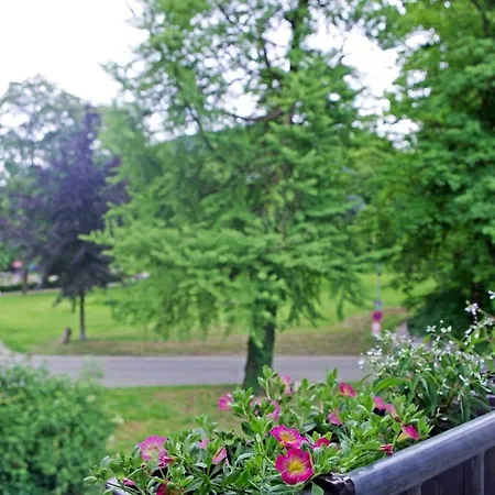 Ferien-wohnung Am Menzer-park Apartmán *