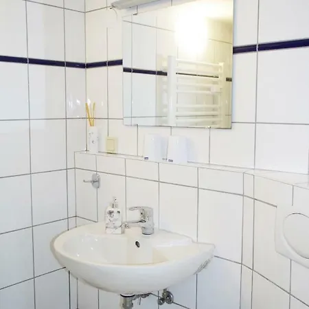 Ferien-wohnung Am Menzer-park * Neckargemünd